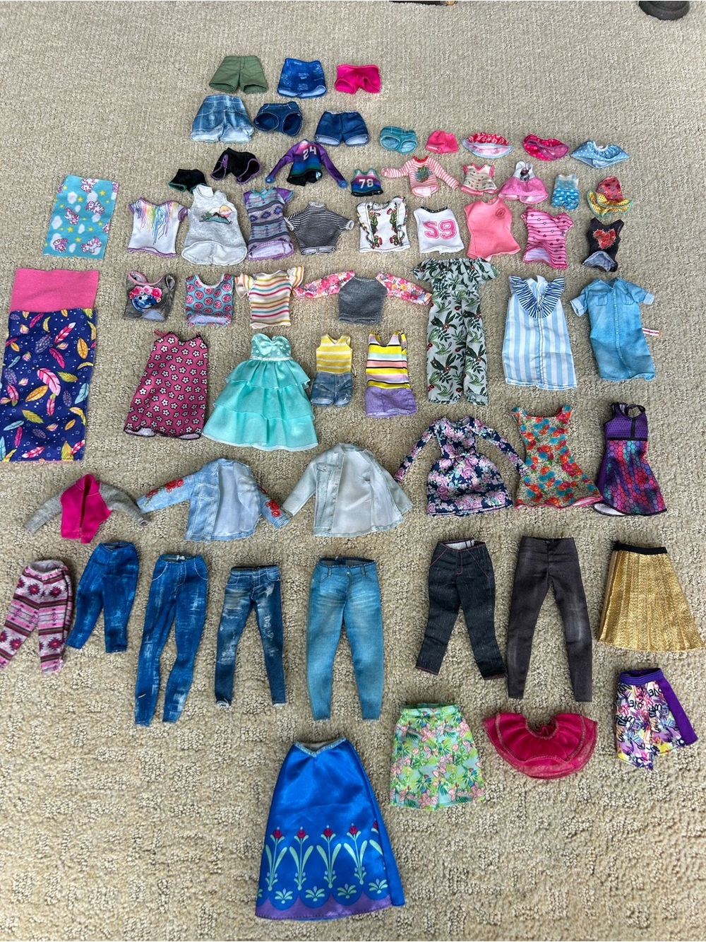 Assorted Barbie Doll Clothing (60 pieces)